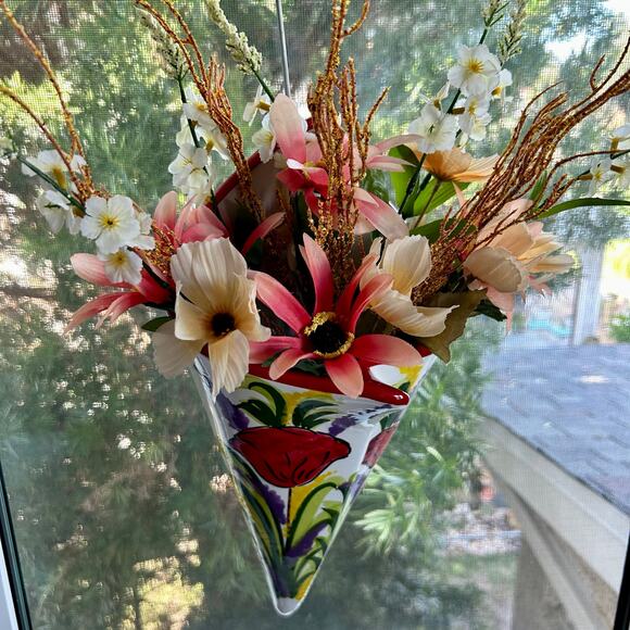 Vintage Spanish Wall Pocket Planter by Cerámicas Anoru | Hand-Painted Pottery - Picture 7 of 15